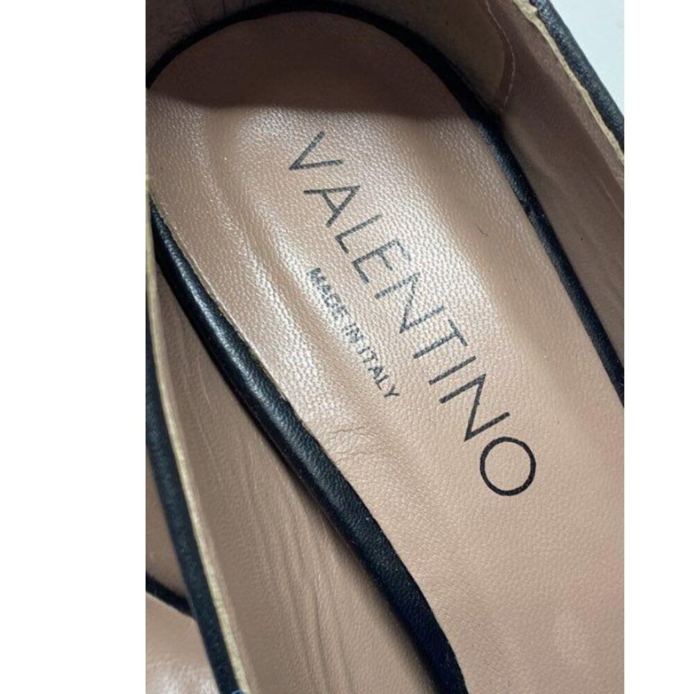 Mario Valentino Black Embossed Leather Pointed-Toe Pumps | Size 7 | Authentic - Picture 5 of 6